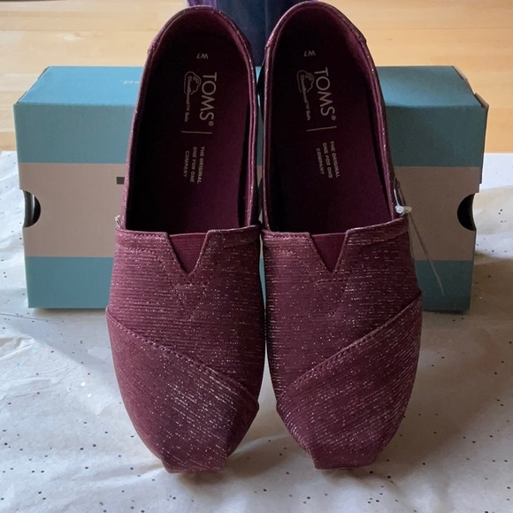 🪸TOMS BURGUNDY GLIMMER SHOES 🪸 - Picture 5 of 16